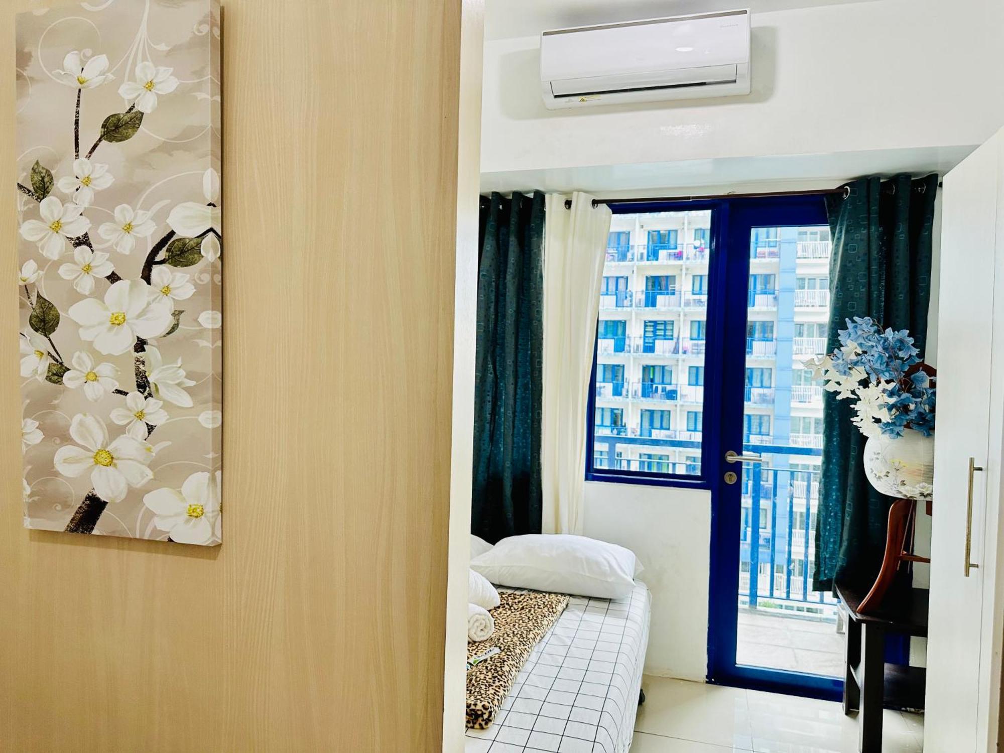 Sea 2-Br Unit With Free Parking Near Mall Of Asia Pasay Esterno foto