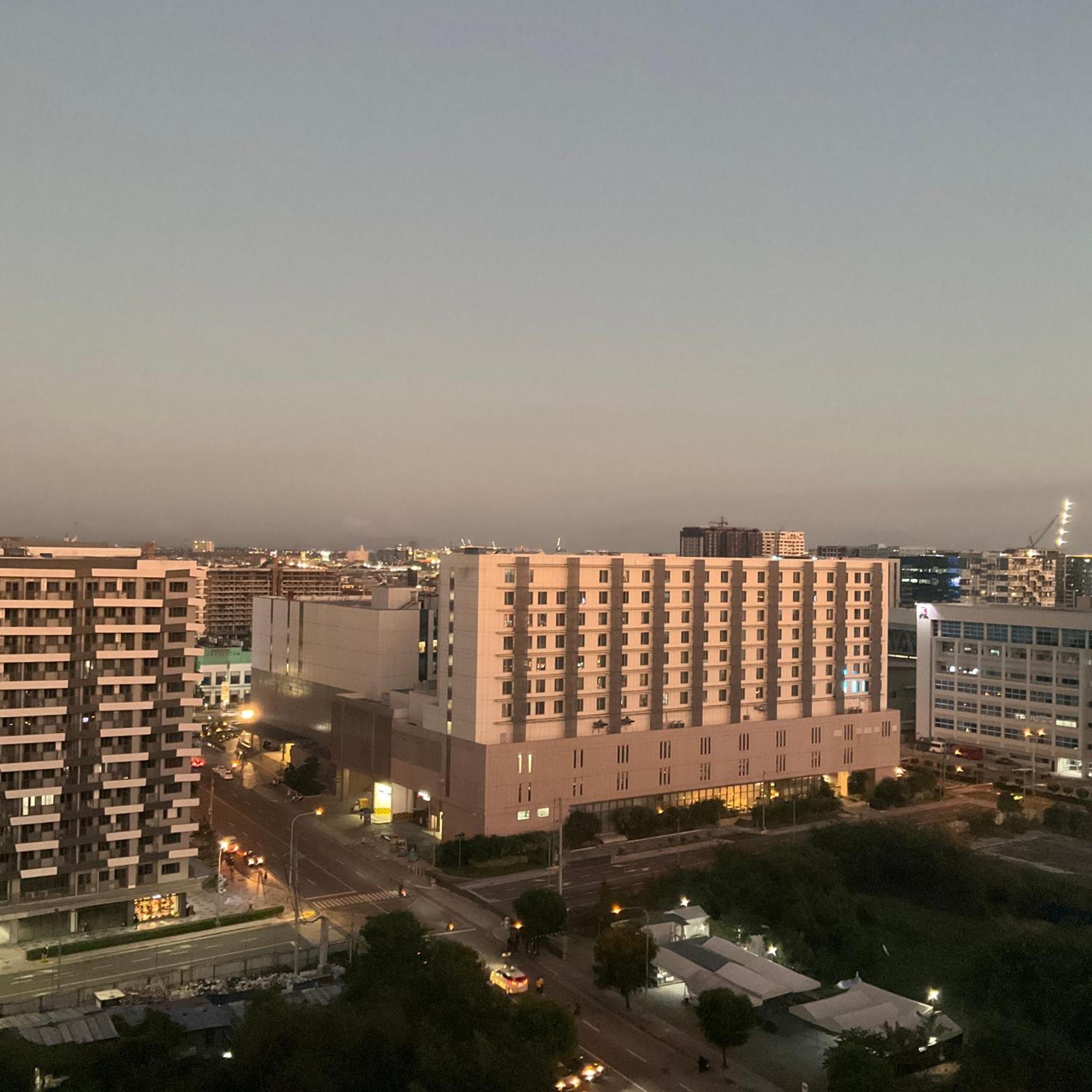 Sea 2-Br Unit With Free Parking Near Mall Of Asia Pasay Esterno foto