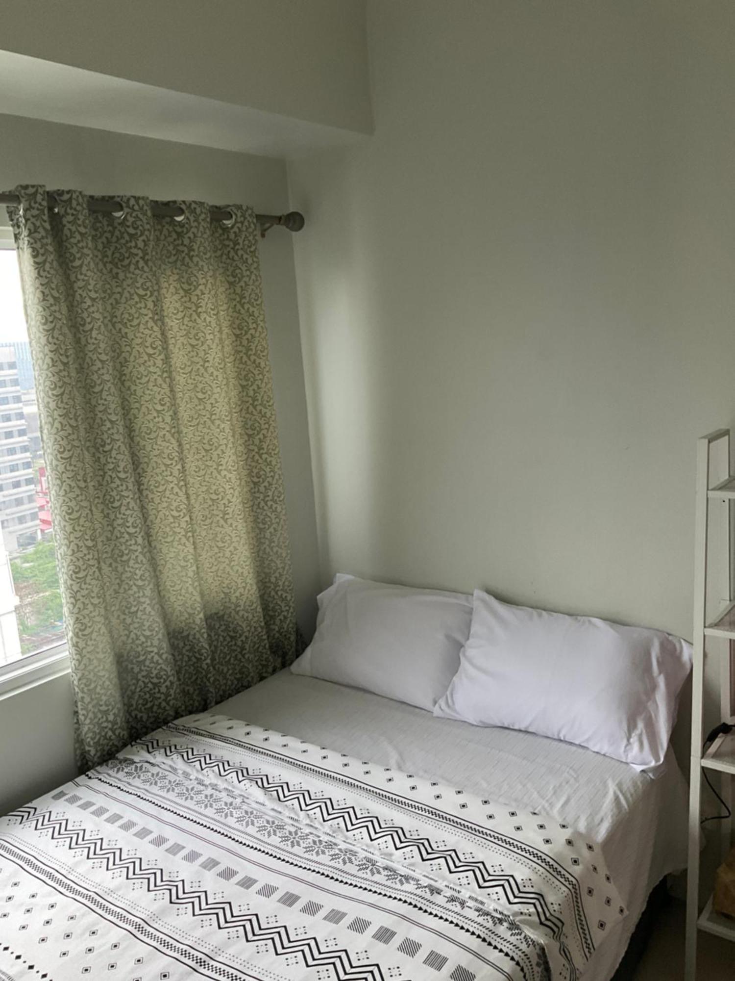 Sea 2-Br Unit With Free Parking Near Mall Of Asia Pasay Esterno foto